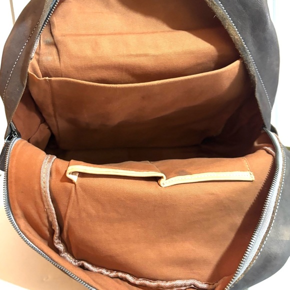 Handmade vintage  unisex Classic gray Brown distressed Leather Backpack - Picture 7 of 10
